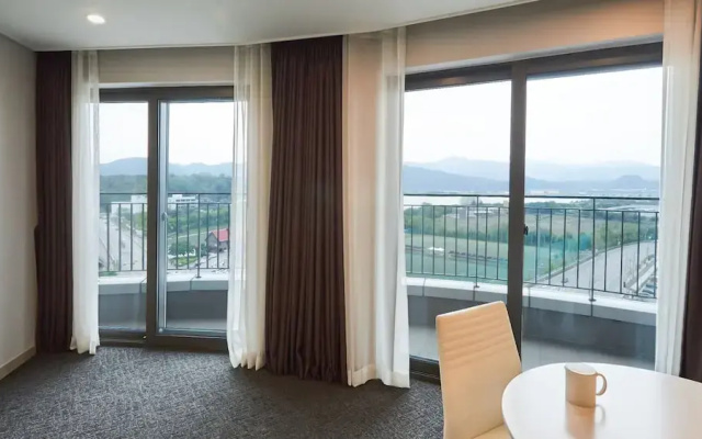 Chuncheon Eston Hotel