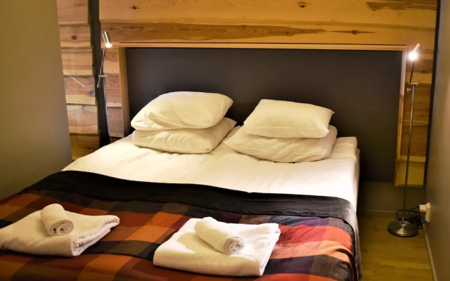 Levi Suites Unna Mànnu
