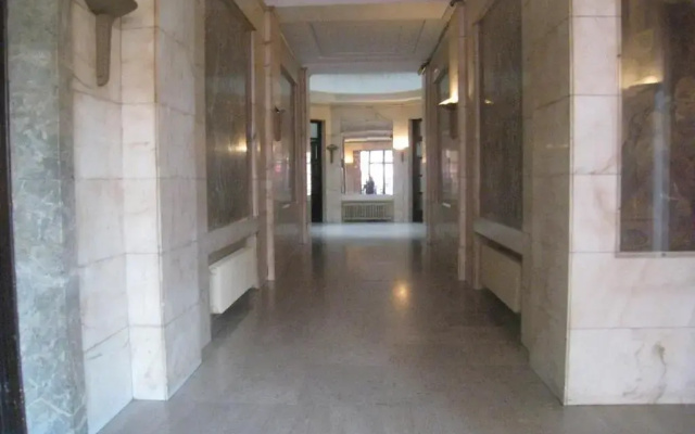 Main Square Apartment