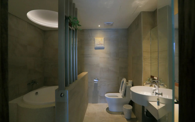 Station 100m B&B