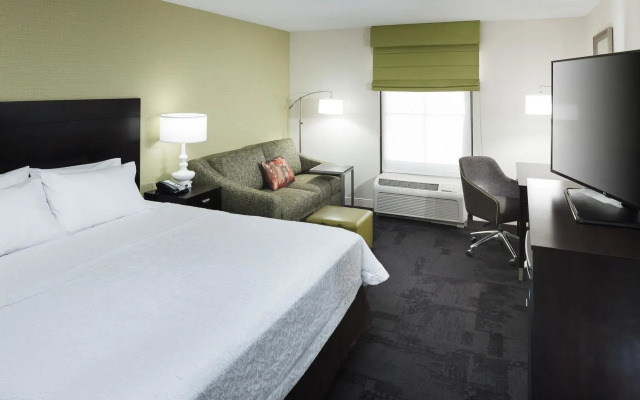 Hampton Inn & Suites Gainesville-Downtown