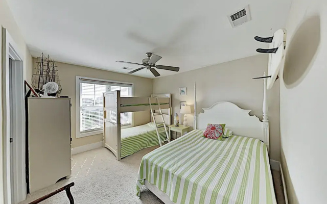 35laurst 5 Bedroom Home