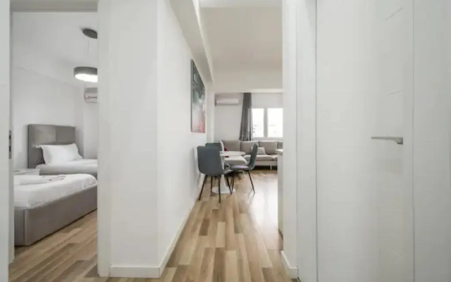 Miku Apartment-Incredible City View 2Bd Apartment at Myslym Shyri