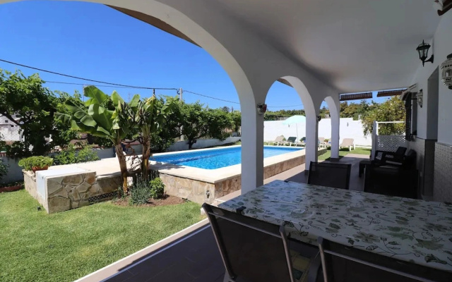 Villa Corbera