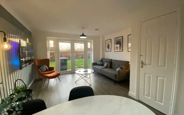 Host Stay Bluebell Close