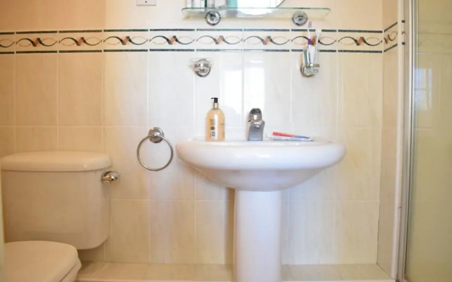 2 Bedroom Flat Next to Brockwell Park