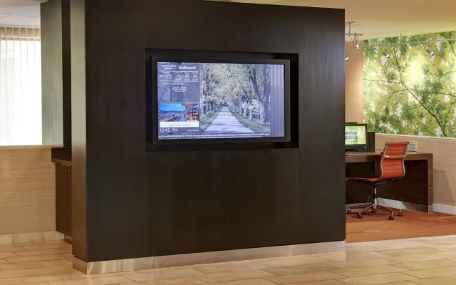 Courtyard by Marriott Lexington North