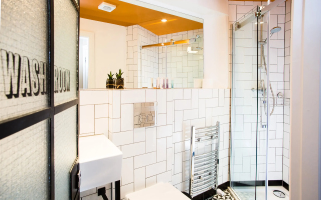 Room2 London Hammersmith Townhouse