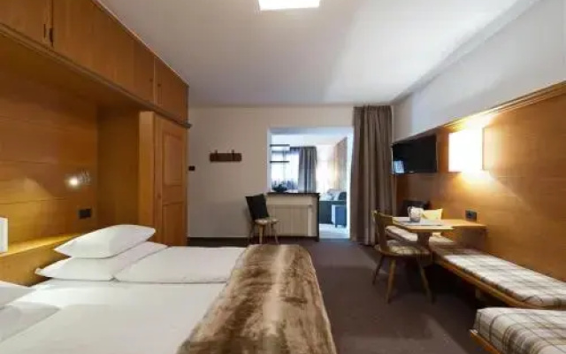 Aparthotel Burgus