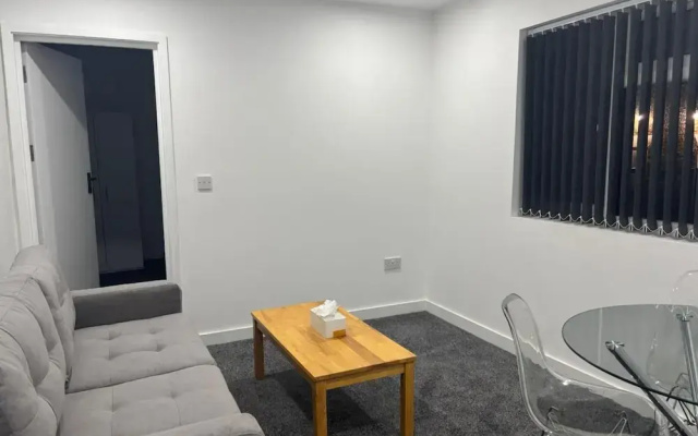 1 Bed Flat - Sleeps 2 - Parking - Wifi