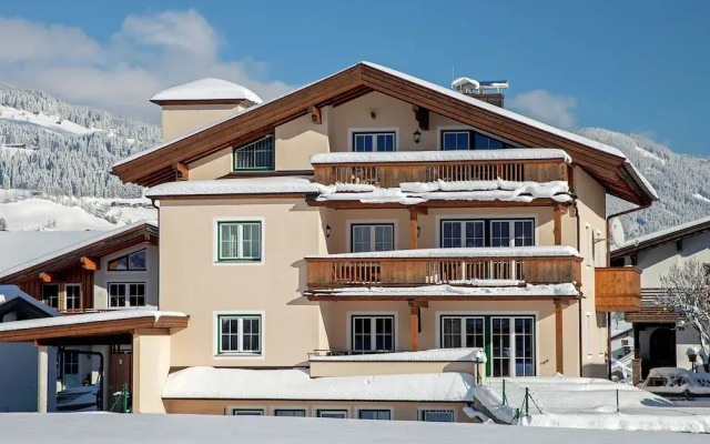 Quaint Apartment near Skiing in Westendorf