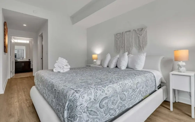2 Bedroom at Southwest Waterfront