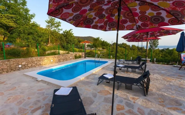 Tonci - Comfortable & Surrounded by Nature - H
