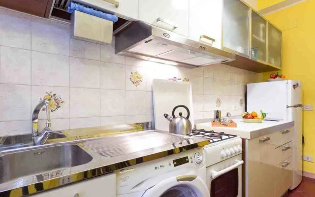 True Colors Apartment Cipro