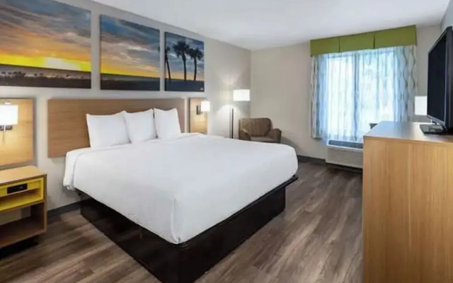 Haven Inn & Suites