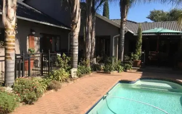 Ado Guesthouse