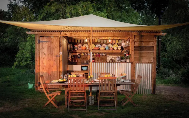 Tranquil Luxury Glamping Escape in Ross-on-wye 8