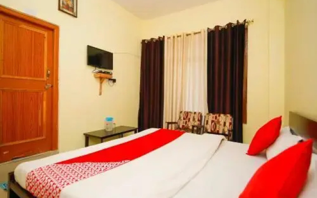 Hotel Cedar View By OYO Rooms