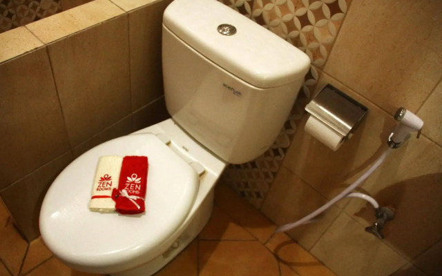 ZEN Rooms Cipaganti