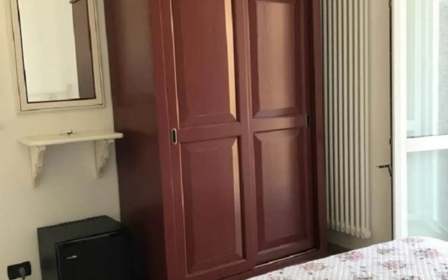 Sandra Villa Rooms