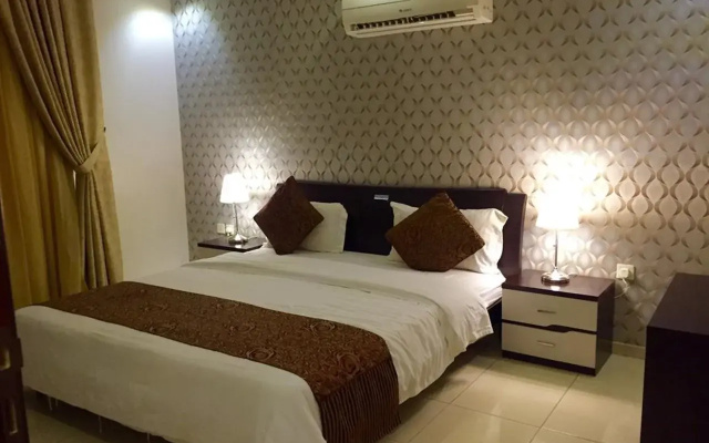 Gold Inn Hotel