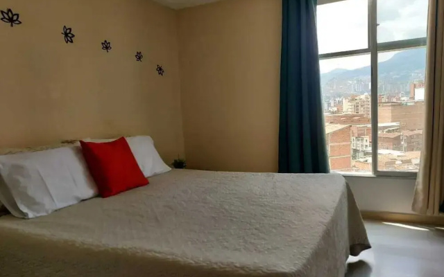 Lovely one bedroom condo in Laureles