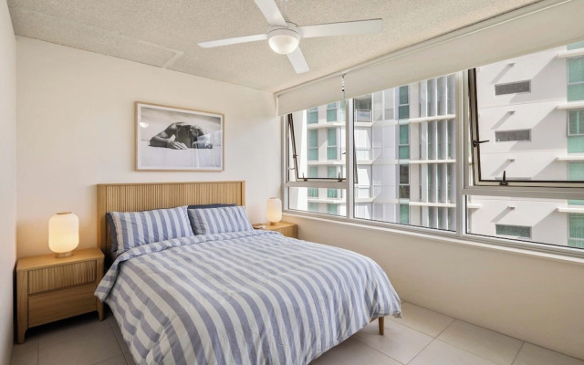 Ambassador 19 Beachside Burleigh Heads