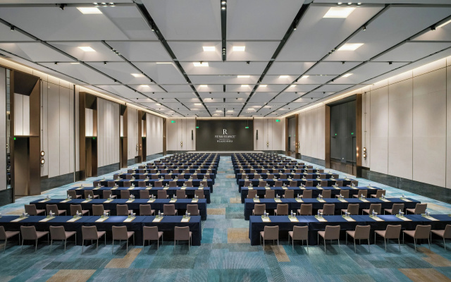 Renaissance Qingdao Hotel