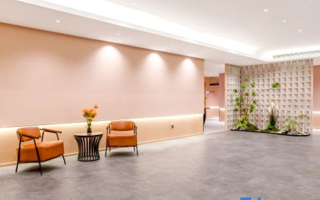 MEHOOD LESTIE Hotel (Suzhou Guanqian Street Chayuanchang Subway Station)
