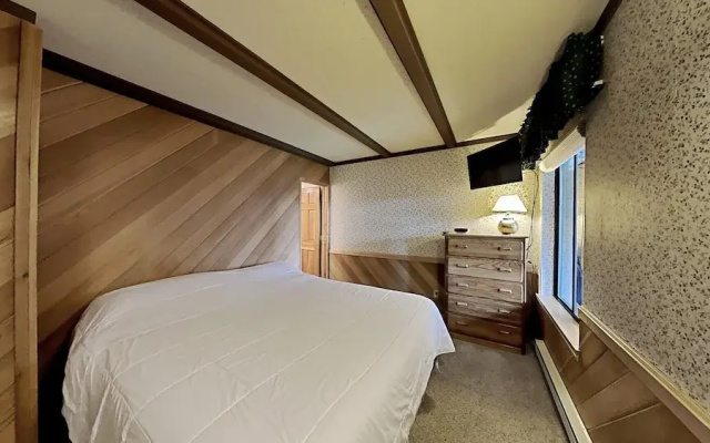 Mountain View of Mammoth! Condo with Loft & Access to 3 Spas and Sauna by RedAwning