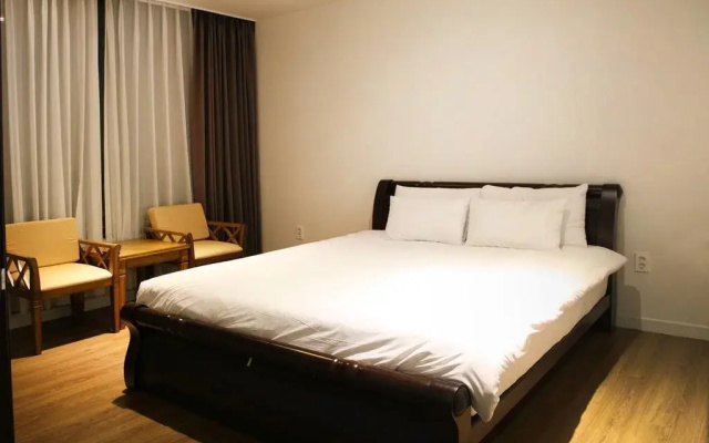 Hidden Hotel