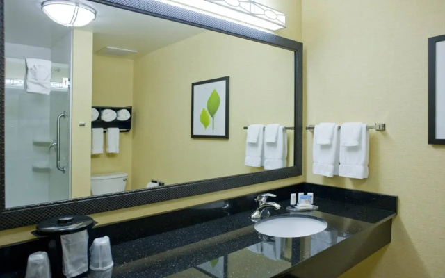 Fairfield Inn & Suites Columbus