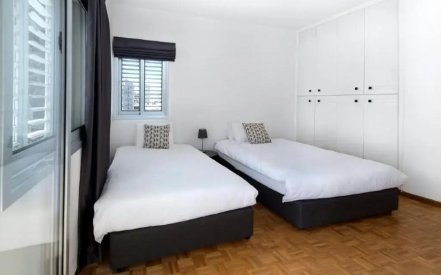 Urban Condo 12 - 2 Bdr