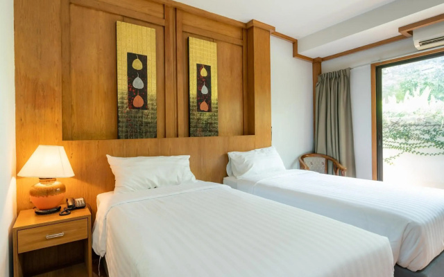 Chabana Resort