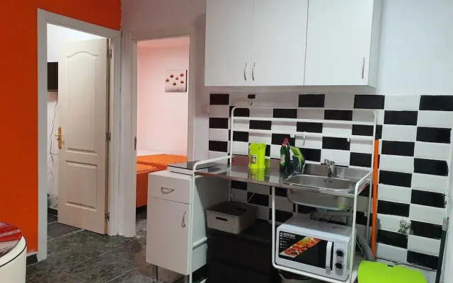 Low Cost Room Plaza de Hierro II
