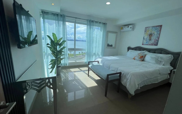 Apartment in the Causeway Amador