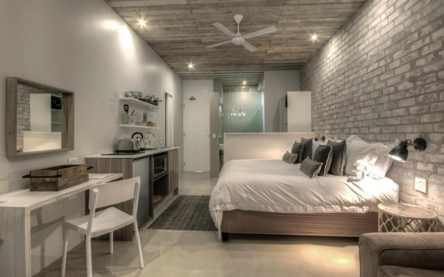 The House Quarters