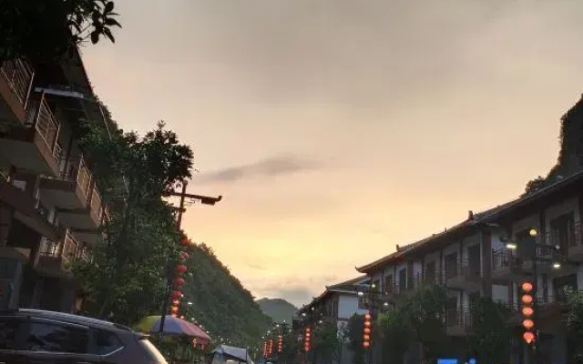 Libo Xiaoqikong Fuyunlou Chinese Inn