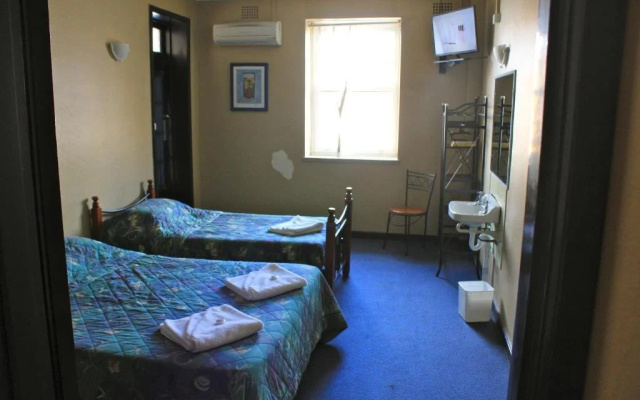 Belmore Hotel