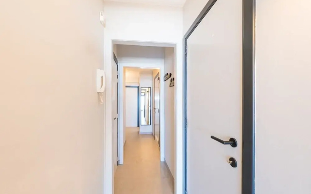 Apartment With 3 Bedrooms and sea View