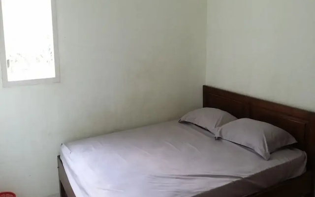 Hotel O Sawang Sana Motel Syariah Near SMAN 1 Sangkapura