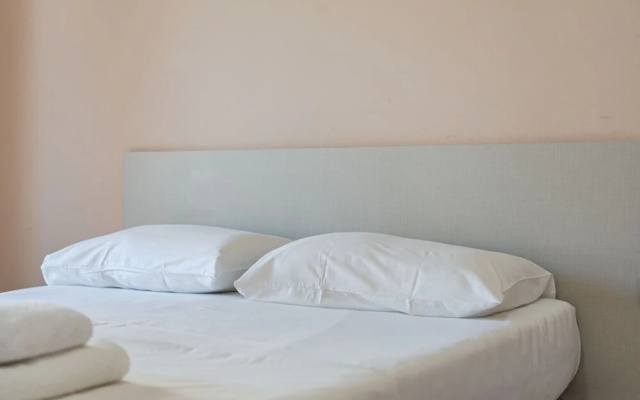 Lungomare Cozy Studio Beachfront in Vlor