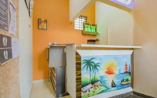 P N K Suites by OYO Rooms