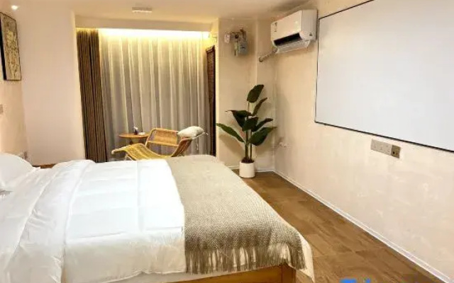Heshi Homestay (Bishan Subway Station)
