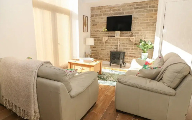 Holly Cottage