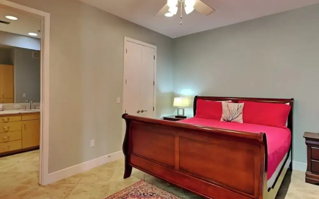 Low Tides by Ryson Vacation Rentals