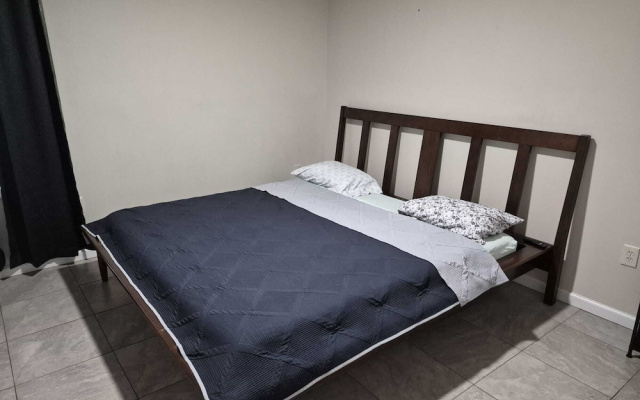 Modern Quiet Suite