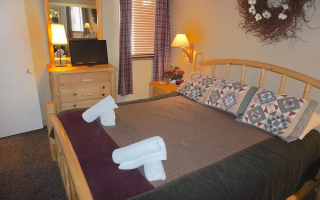 542 2 Bedroom Condo