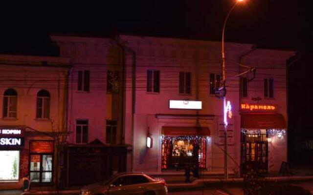 Гостиница Хостел «Романов» в Ставрополе 1 отзыв об отеле, цены и фото номеров - забронировать гостиницу Хостел «Романов» онлайн Ставрополь вид на фасад