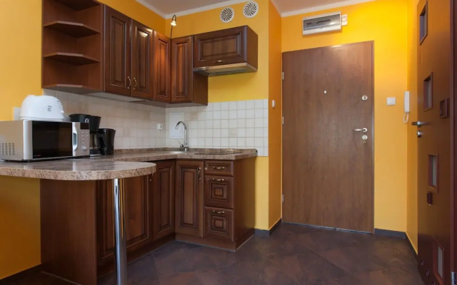 Apartments Chelmonskiego 11 by Renters